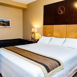 SKKY Hotel